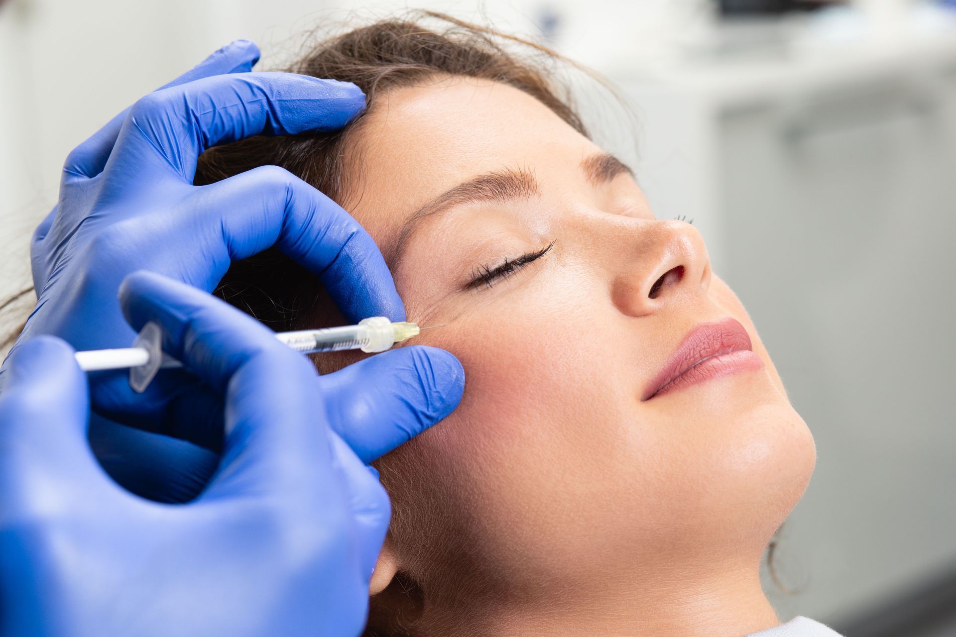 How Beauty School Prepares Students for Real-World Client Interactions